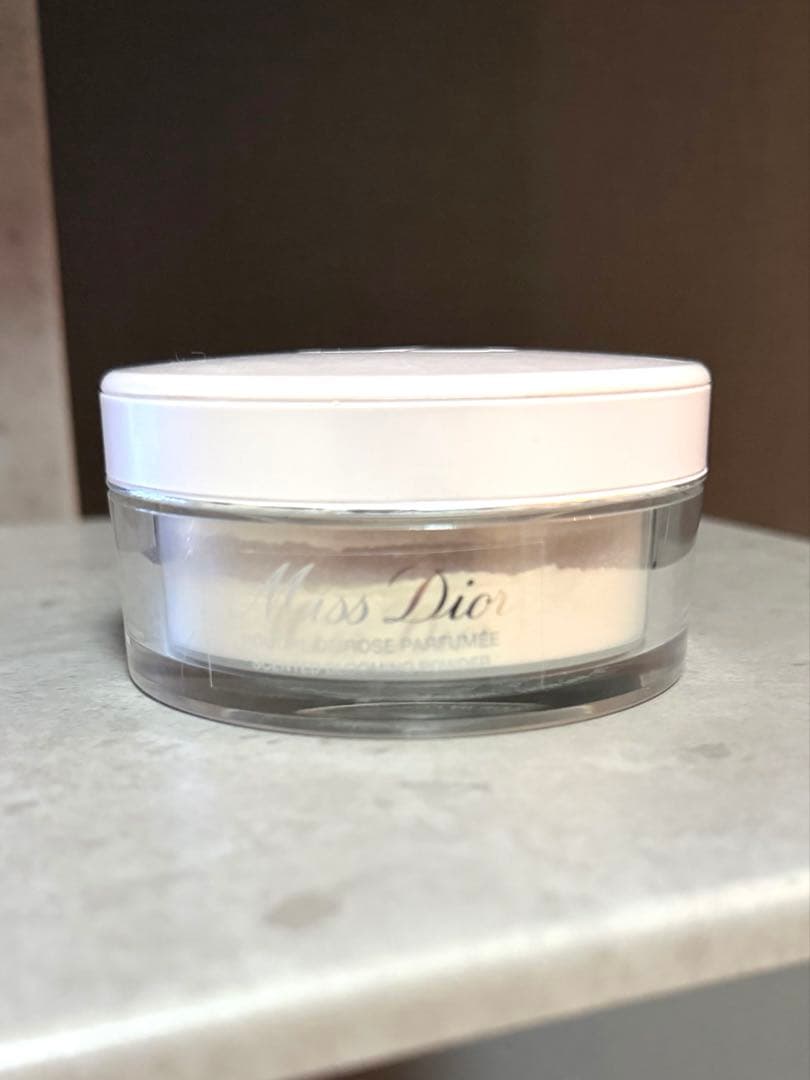 Miss Dior Blooming Body Powder